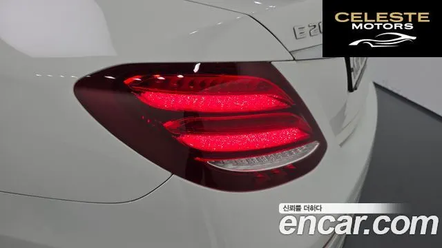 MERCEDES BENZ E-Classe W213 E200 Avantgarde 2018 — photo 9 sur 30