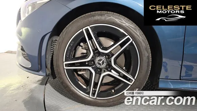 MERCEDES BENZ CLA-Classe C118 CLA250 4MATIC 2021 — photo 5 sur 34