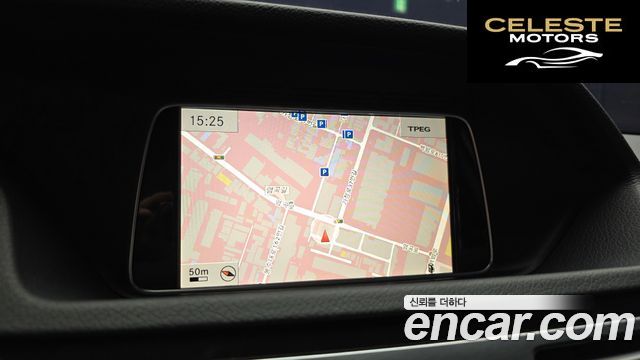 MERCEDES BENZ E-Classe W212 E300 Avantgarde 2014 — photo 14 sur 20