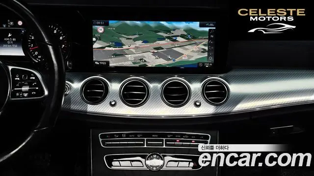 MERCEDES BENZ E-Classe W213 E250 Avantgarde 2020 — photo 21 sur 39