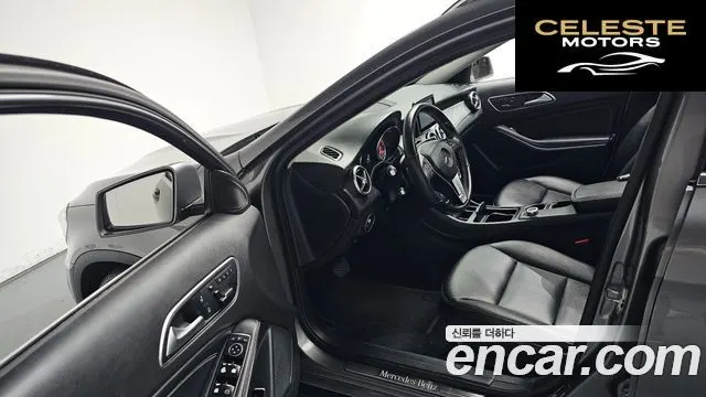 MERCEDES BENZ GLA-Classe X156 GLA200 CDI 4MATIC 2015 — photo 12 sur 38