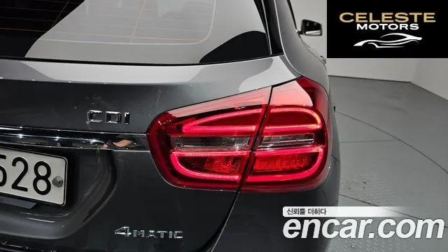 MERCEDES BENZ GLA-Classe X156 GLA200 CDI 4MATIC 2015 — photo 8 sur 38