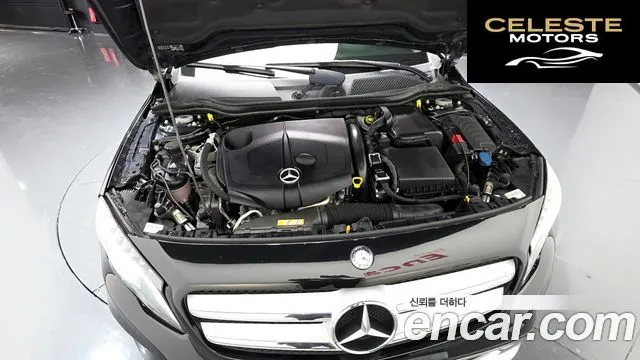 MERCEDES BENZ GLA-Classe X156 GLA200 d 2017 — photo 6 sur 20