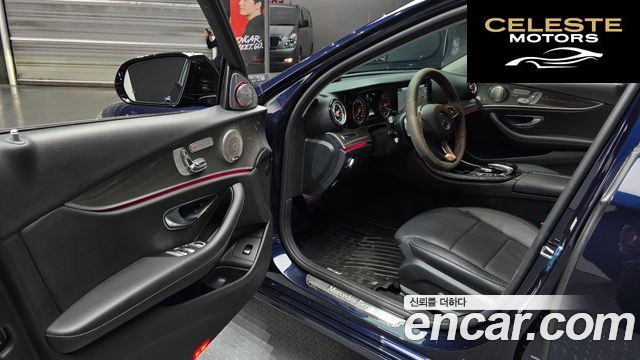 MERCEDES BENZ E-Classe W213 E220d 4MATIC Avantgarde 2018 — photo 10 sur 20