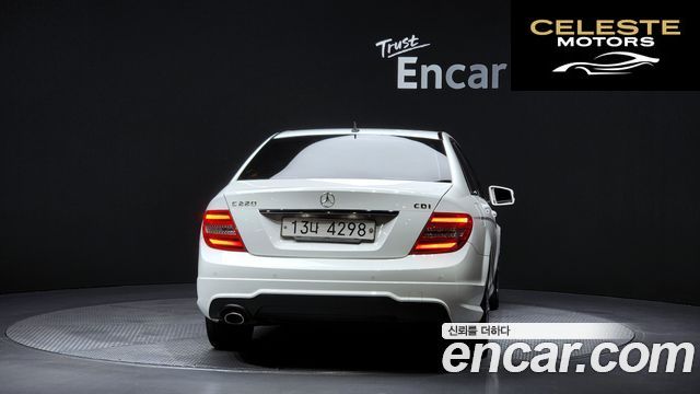 MERCEDES BENZ C-Classe W204 C220 CDI 2013 — photo 4 sur 20