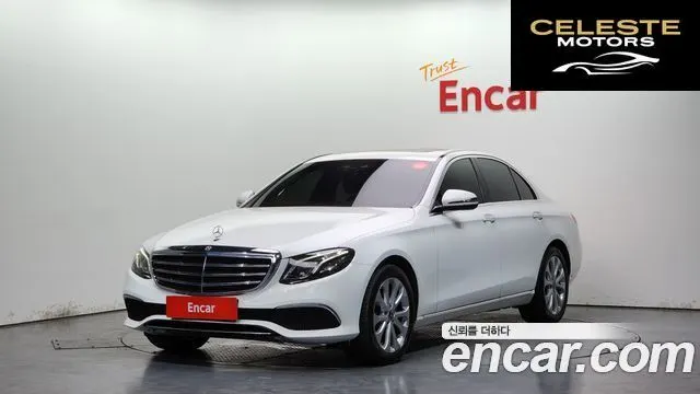 MERCEDES BENZ E-Classe W213 E220d Exclusive 2019 — photo 35 sur 39