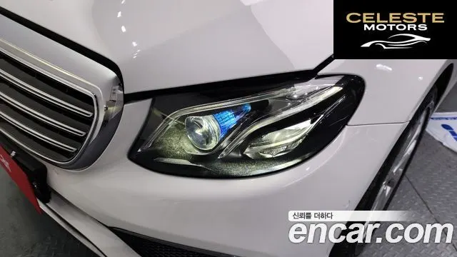 MERCEDES BENZ E-Classe W213 E220d Exclusive 2019 — photo 8 sur 39