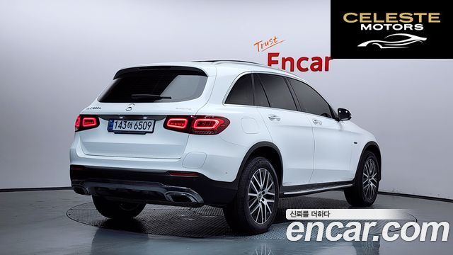 MERCEDES BENZ GLC-Classe X253 GLC300e 4MATIC 2021 — photo 2 sur 34