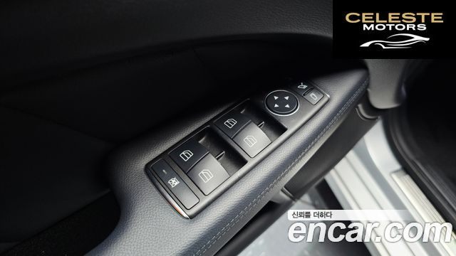 MERCEDES BENZ CLS-Classe W218 CLS350 2013 — photo 14 sur 20