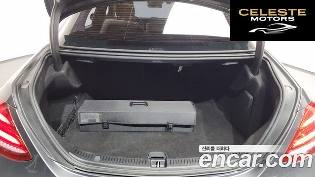 MERCEDES BENZ E-Classe W213 E300 4MATIC Avantgarde 2019 — photo 24 sur 34