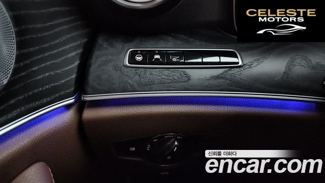 MERCEDES BENZ E-Classe W213 E300 4MATIC Avantgarde 2019 — photo 29 sur 34
