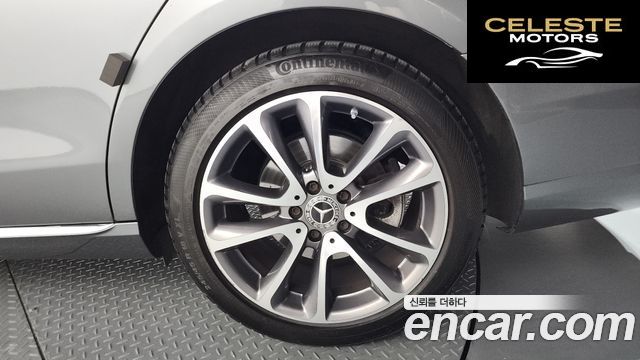 MERCEDES BENZ E-Classe W213 E300 4MATIC Avantgarde 2019 — photo 7 sur 34