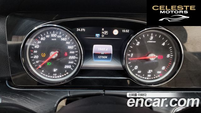 MERCEDES BENZ E-Classe W213 E220d 4MATIC Avantgarde 2017 — photo 11 sur 36