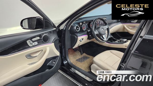 MERCEDES BENZ E-Classe W213 E220d 4MATIC Avantgarde 2017 — photo 13 sur 36