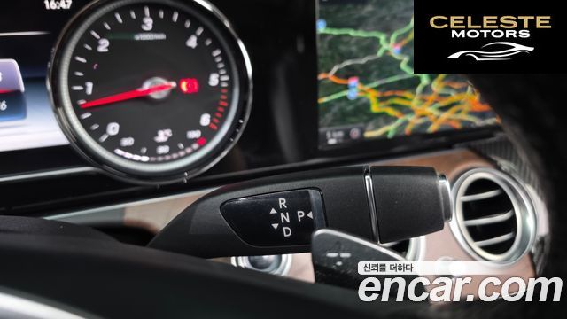 MERCEDES BENZ E-Classe W213 E220d Exclusive 2017 — photo 9 sur 26