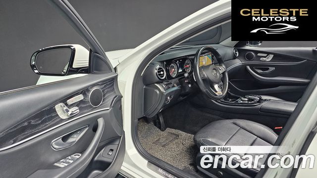 MERCEDES BENZ E-Classe W213 E220d 4MATIC Avantgarde 2017 — photo 13 sur 20