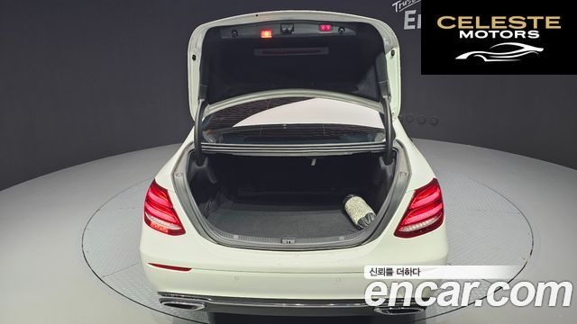 MERCEDES BENZ E-Classe W213 E220d 4MATIC Avantgarde 2017 — photo 20 sur 20