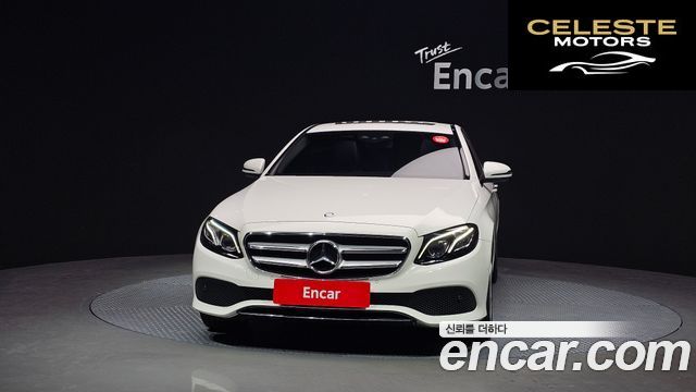 MERCEDES BENZ E-Classe W213 E220d 4MATIC Avantgarde 2017 — photo 3 sur 20