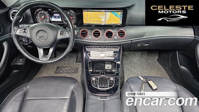 MERCEDES BENZ E-Classe W213 E220d 4MATIC Avantgarde 2017 — photo 7 sur 20