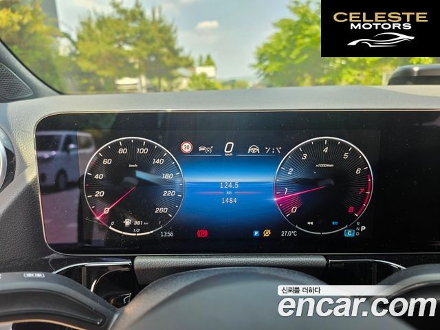 MERCEDES BENZ GLA-Classe H247 GLA250 4MATIC 2025 — photo 9 sur 11