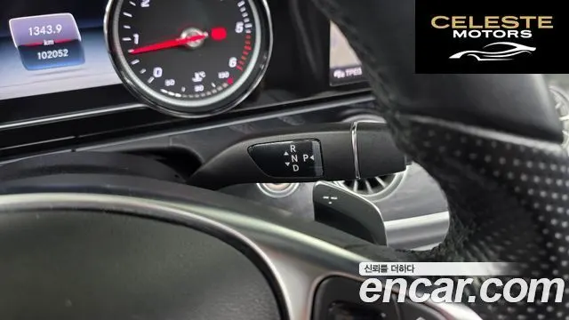 MERCEDES BENZ E-Classe W213 E220d Cabriolet 2018 — photo 12 sur 37
