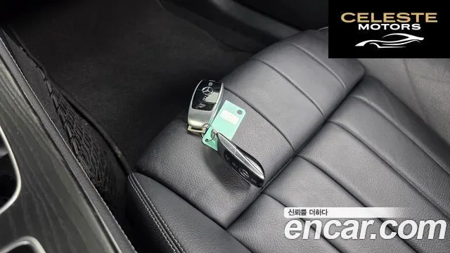 MERCEDES BENZ E-Classe W213 E220d Cabriolet 2018 — photo 33 sur 37