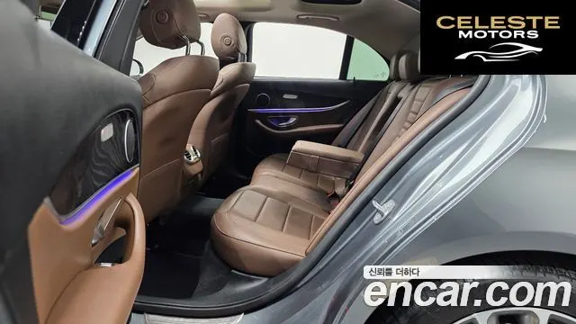 MERCEDES BENZ E-Classe W213 E300 Avantgarde 2017 — photo 12 sur 26