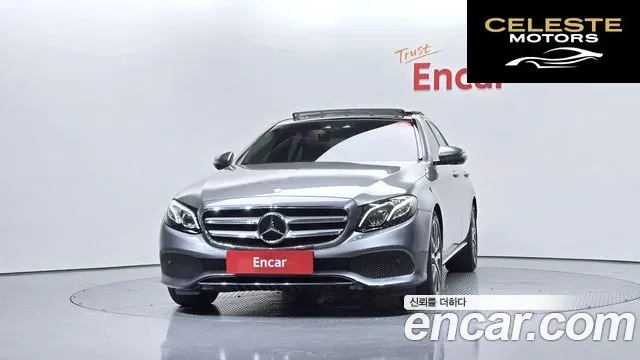 MERCEDES BENZ E-Classe W213 E300 Avantgarde 2017 — photo 3 sur 26