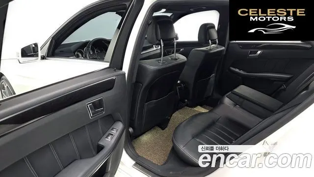 MERCEDES BENZ E-Classe W212 E250 4MATIC Avantgarde 2016 — photo 12 sur 20
