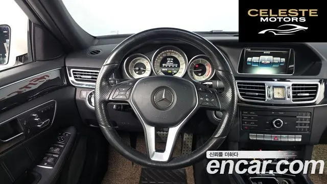 MERCEDES BENZ E-Classe W212 E250 4MATIC Avantgarde 2016 — photo 13 sur 20