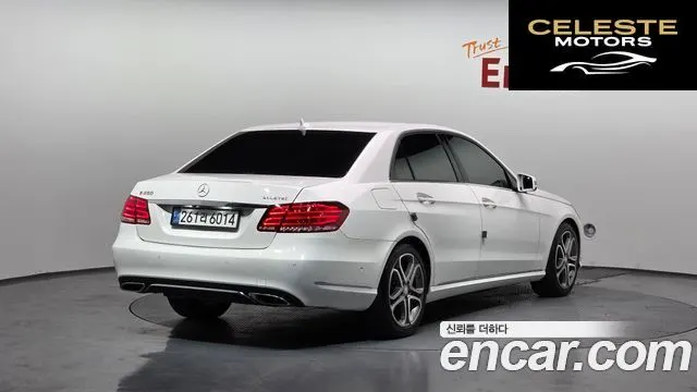 MERCEDES BENZ E-Classe W212 E250 4MATIC Avantgarde 2016 — photo 2 sur 20
