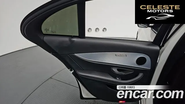 MERCEDES BENZ E-Classe W213 E250 Avantgarde 2020 — photo 14 sur 35