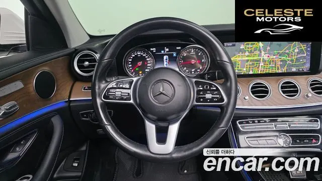 MERCEDES BENZ E-Classe W213 E220d Exclusive 2019 — photo 18 sur 32