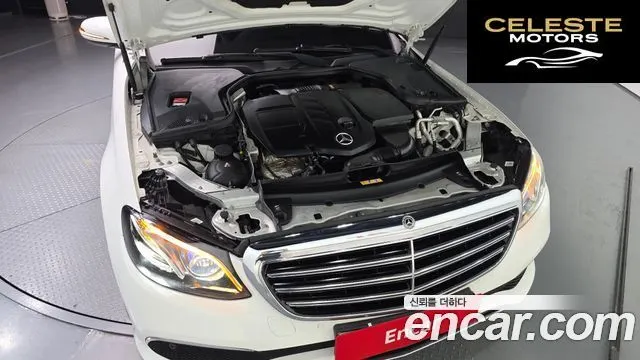 MERCEDES BENZ E-Classe W213 E220d Exclusive 2019 — photo 6 sur 32