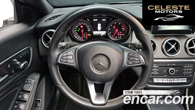 MERCEDES BENZ CLA-Classe C117 CLA250 4MATIC 2017 — photo 12 sur 20