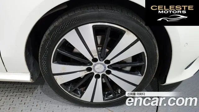 MERCEDES BENZ CLA-Classe C117 CLA250 4MATIC 2017 — photo 5 sur 20