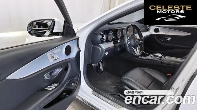 MERCEDES BENZ E-Classe W213 E250 Avantgarde 2020 — photo 13 sur 32