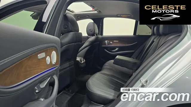 MERCEDES BENZ E-Classe W213 E300 4MATIC Exclusive 2020 — photo 12 sur 20