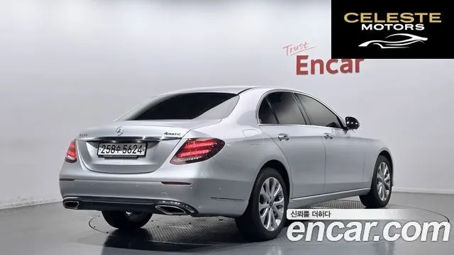 MERCEDES BENZ E-Classe W213 E300 4MATIC Exclusive 2020 — photo 2 sur 20