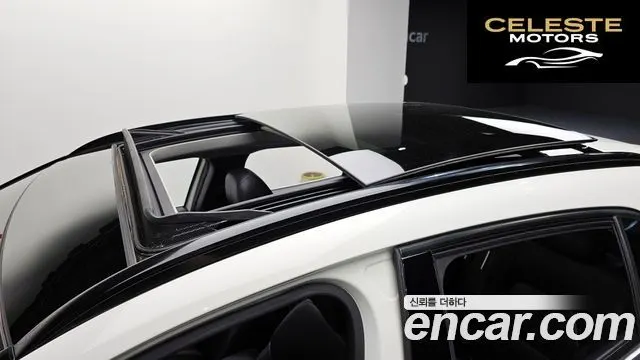 MERCEDES BENZ GLA-Classe X156 GLA220 2018 — photo 16 sur 20