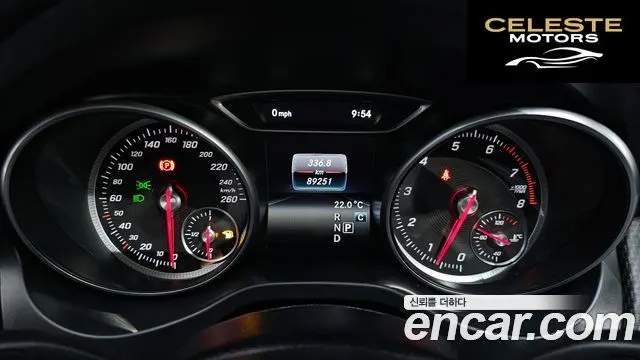 MERCEDES BENZ GLA-Classe X156 GLA220 2018 — photo 8 sur 20
