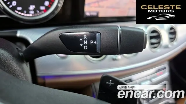 MERCEDES BENZ E-Classe W213 E250 Avantgarde 2020 — photo 12 sur 32
