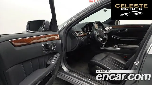 MERCEDES BENZ E-Classe W212 E300 2014 — photo 10 sur 26