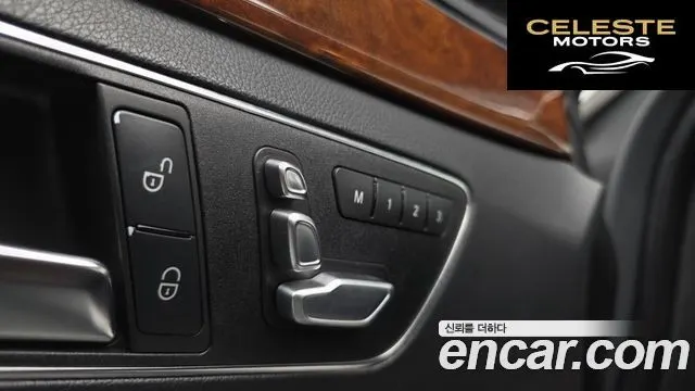 MERCEDES BENZ E-Classe W212 E300 2014 — photo 17 sur 26