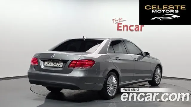 MERCEDES BENZ E-Classe W212 E300 2014 — photo 2 sur 26