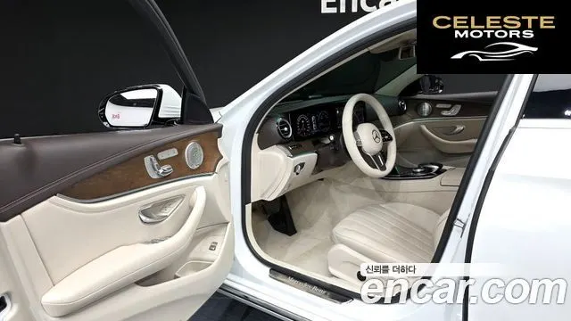 MERCEDES BENZ E-Classe W213 E300 4MATIC Exclusive 2020 — photo 10 sur 20