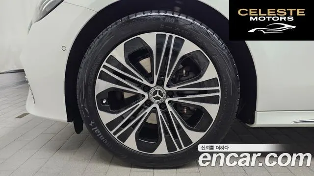 MERCEDES BENZ E-Classe W214 E220d 4MATIC Exclusive 2024 — photo 5 sur 20