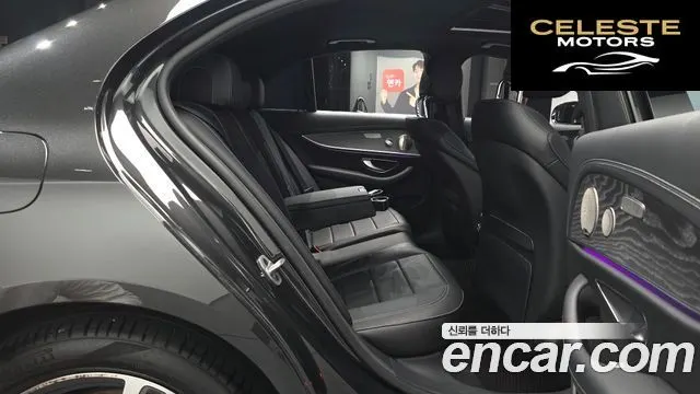 MERCEDES BENZ E-Classe W213 E350 4MATIC Avantgarde 2022 — photo 17 sur 33