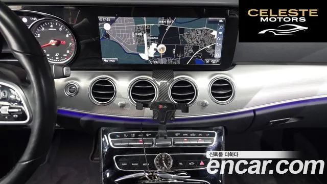 MERCEDES BENZ E-Classe W213 E300 Avantgarde 2019 — photo 15 sur 20