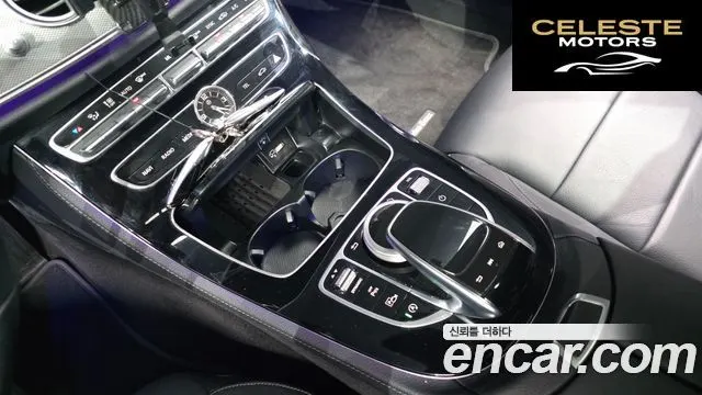MERCEDES BENZ E-Classe W213 E300 Avantgarde 2019 — photo 18 sur 20